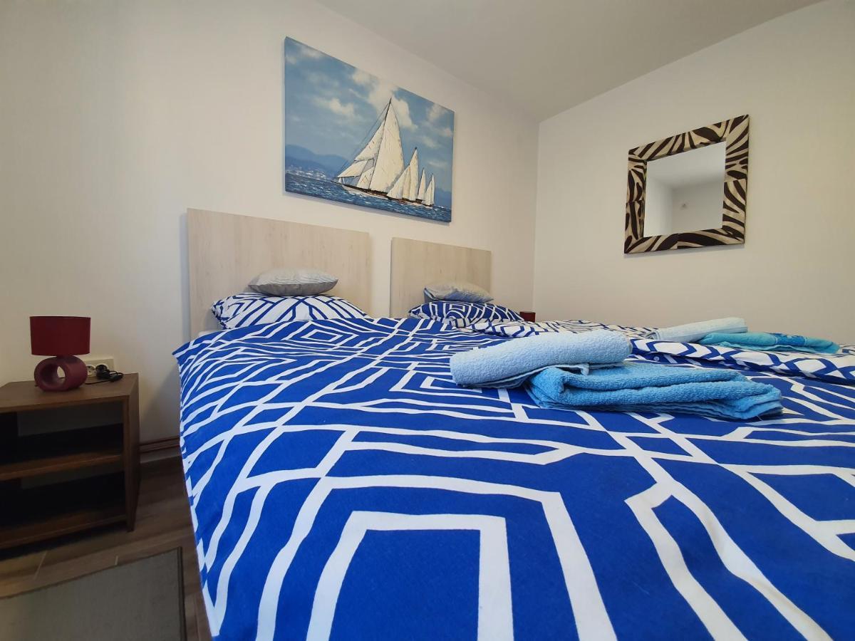 Apartmani Ana Vukovar Eksteriør bilde